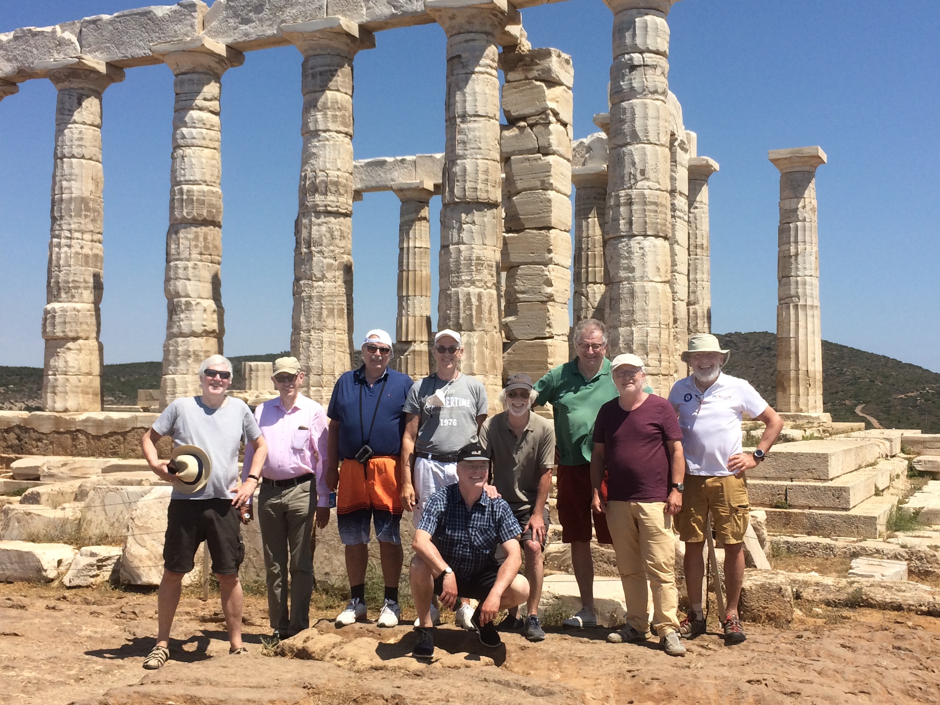Gruppenfoto AGO 13m 1976 in Kap Sounion - Ακρωτήριο Σούνιο